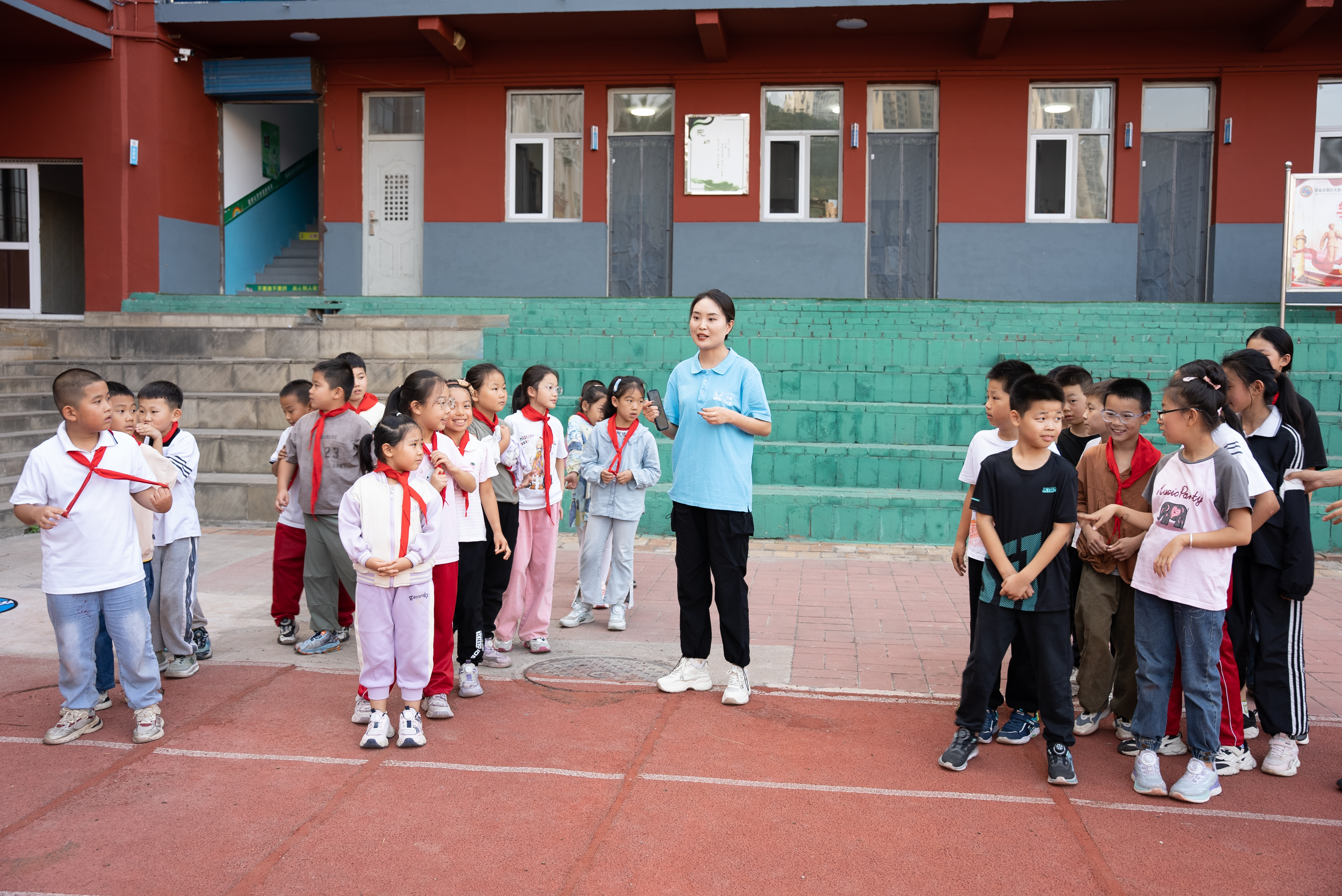 “小小飞行员”进校园|郊区实验小学